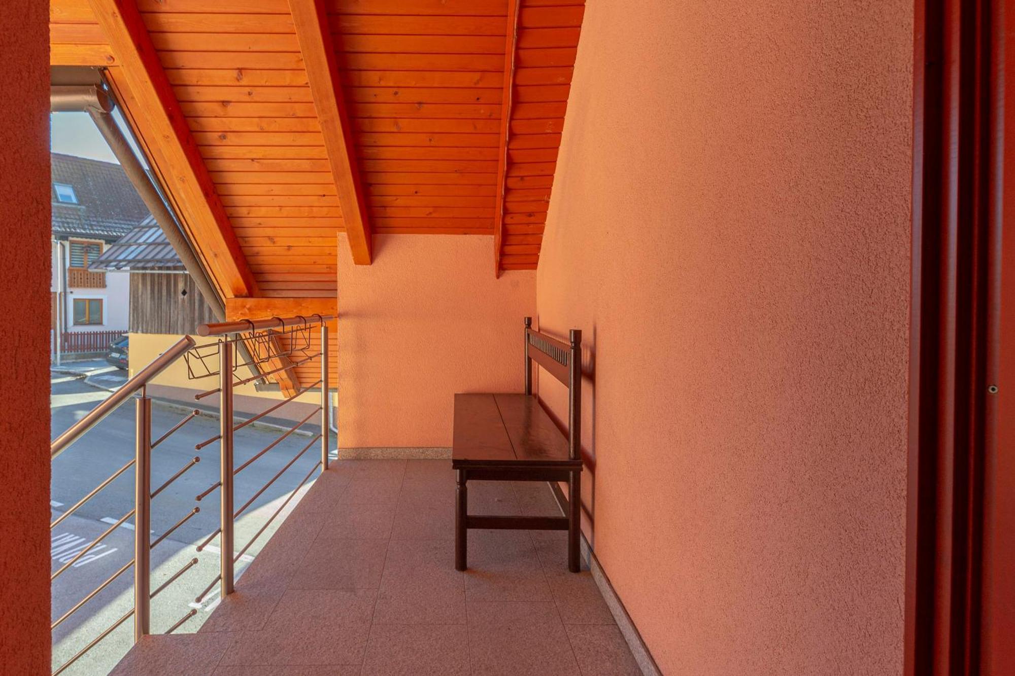 Apartment Pr' Kavac Rateče Exteriör bild